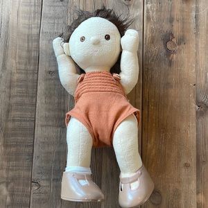 Ollie ella dinkum doll peanut color MISSING 1 original sock.